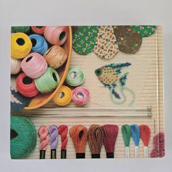 Readers Digest Complete Guide To Needlework Hardcover Book Embroidery Knitting Q - Picture 7 of 15